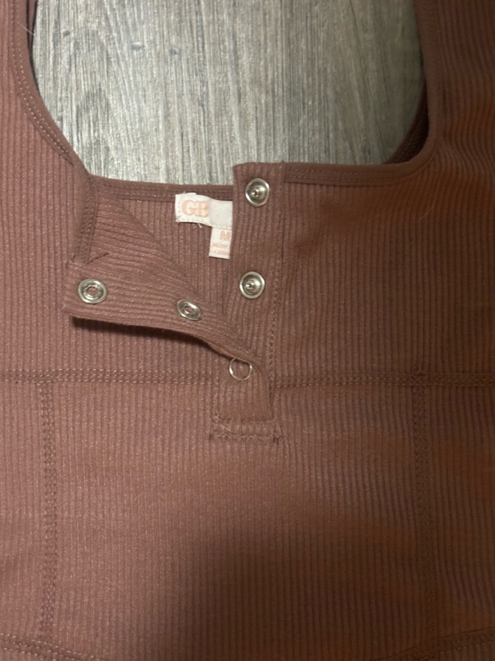 Ribbed Crop Tank Top - Picture 5 of 5